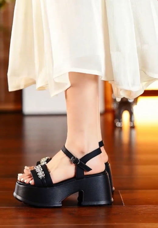 Elegant diamond lace heightening sandals