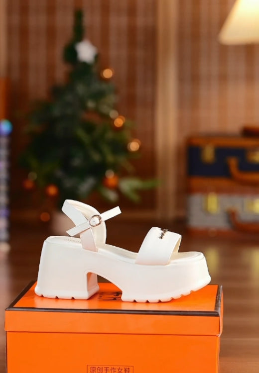 Elegant letter hot stamping heightening sandals