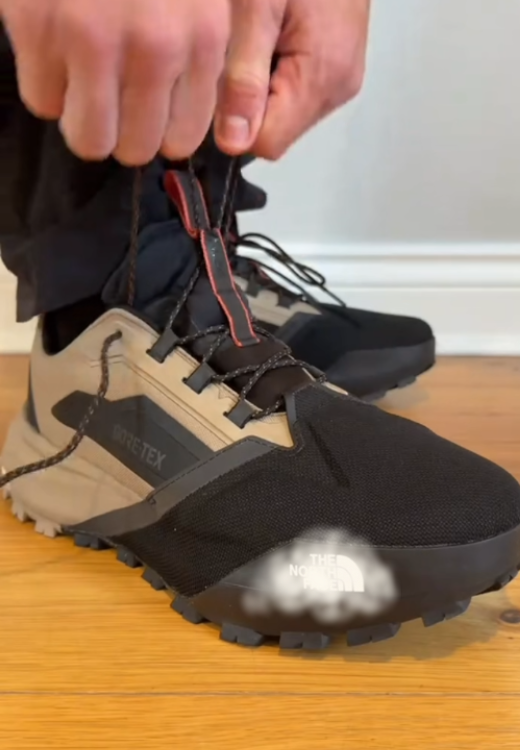 Beige black stitching sneakers
