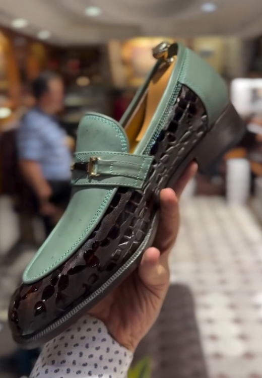 Men's green snake stitching leather shoes