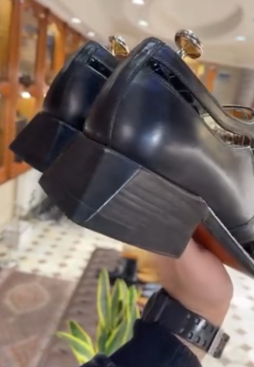 Men's square head and square root streamline leather shoes