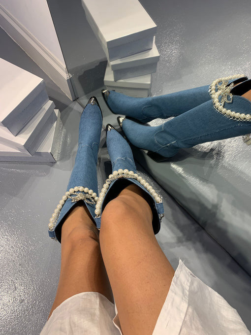 Roman Pearl Jean Boots