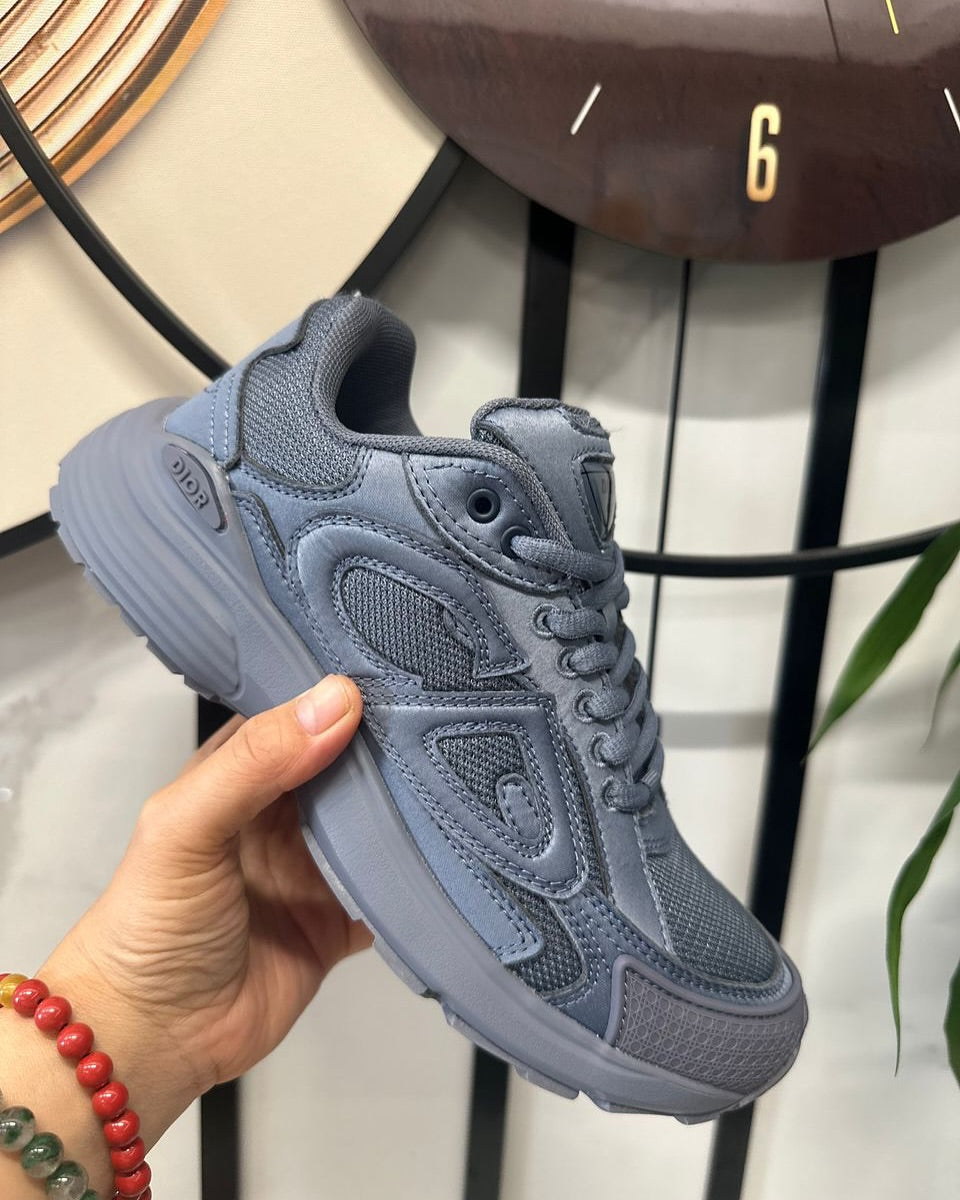 Men's high-quality grey casual sports shoes