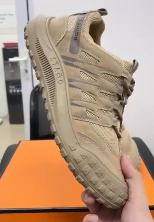 Men's anti-slip casual shoes with khaki tire soles