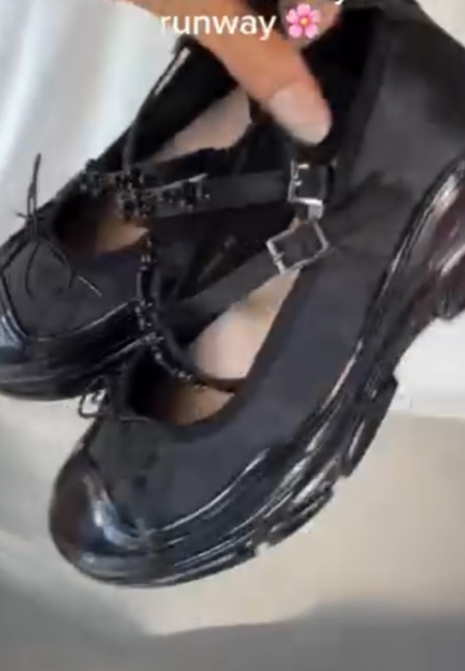 Black fashion ballet style casual shoes