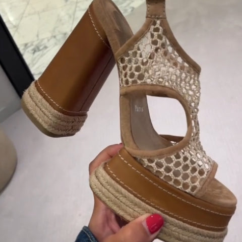 Design sense fishing net heightening sandals