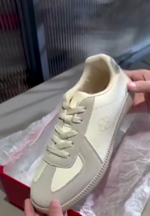 Men's beige clover casual shoes