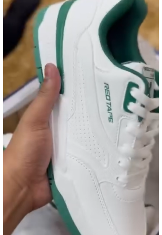 Men's white and green stitching casual sports shoes