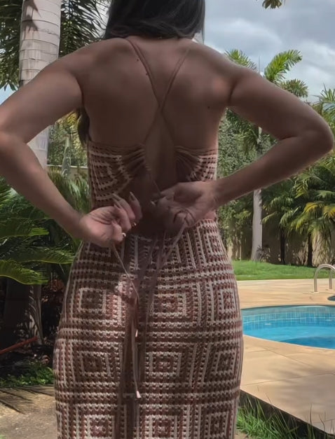 Knitted skirt with strap pattern