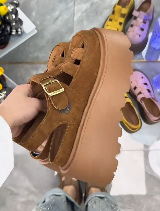 Spring soft-soled sponge cake leather shoes