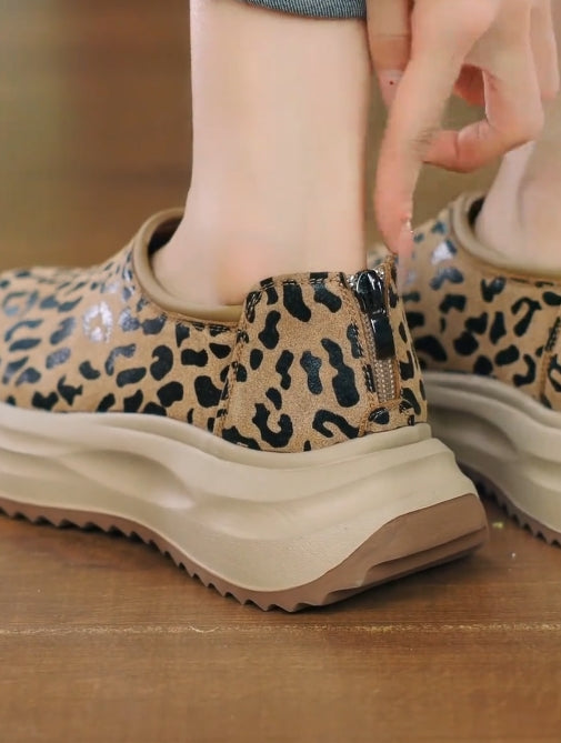 Elevated rear zipper casual shoes