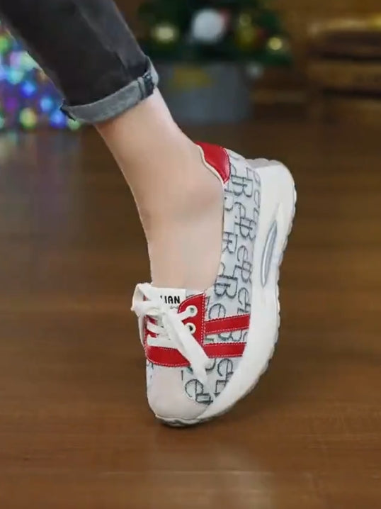 Orthotic leisure shoes corrected by shallow air cushion