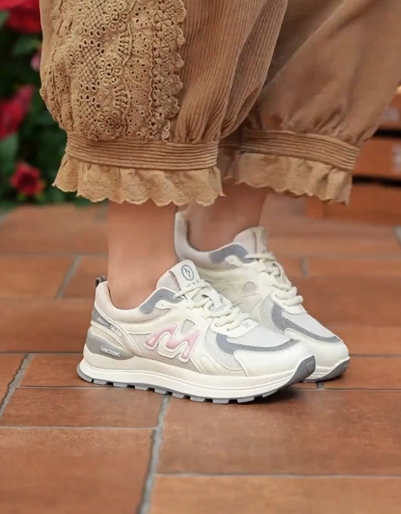 Black and white optional air cushion casual shoes