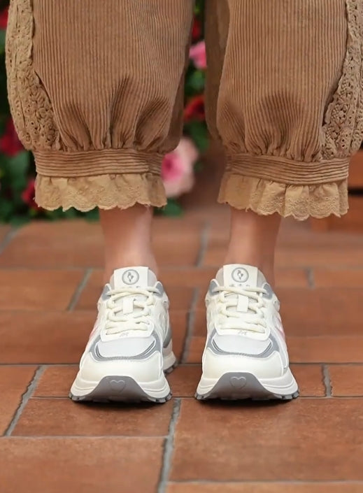 Black and white optional air cushion casual shoes