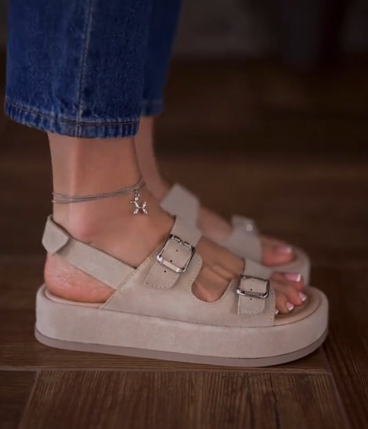 Classic buckle Roman sandals