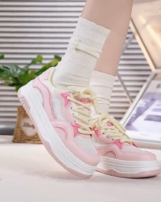 Pink breathable heightening casual shoes