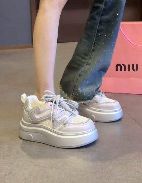 Black and white solid color heightening waterproof casual shoes