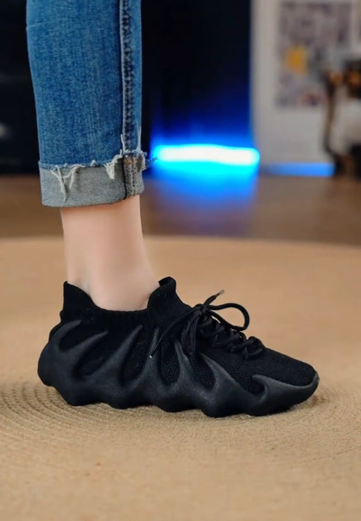 Octopus soft-soled and soft-faced flying shoes