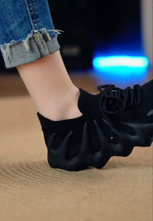 Octopus soft-soled and soft-faced flying shoes