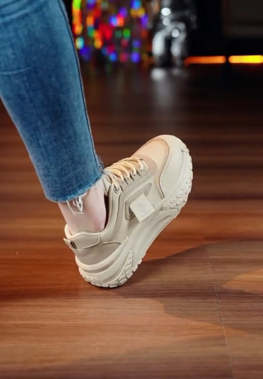 Thick-soled breathable women's shoes