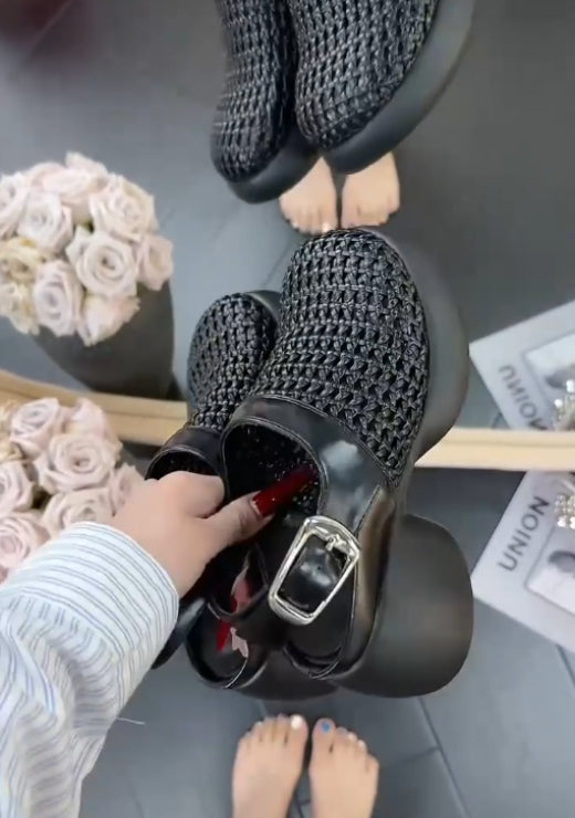 Semi-wrapped breathable mesh sandals