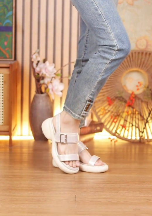 Classic soft-soled metal buckle casual sandals
