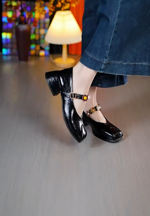 Soft leather badge buckle square head thick heel women's shoes