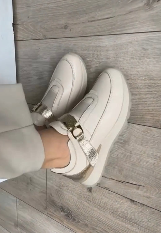 Elegant gold pocket white casual shoes