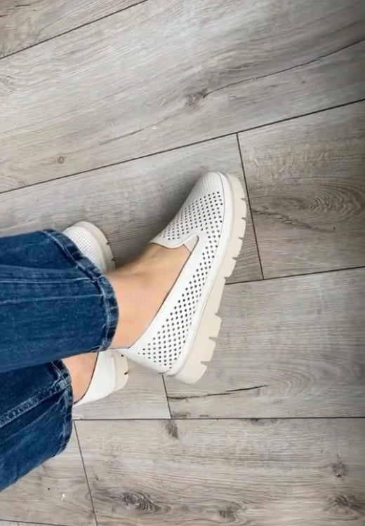 Lightweight white mesh hollow leisure pedal
