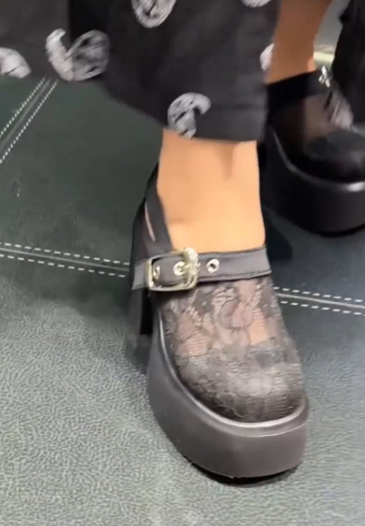Embroidered mesh breathable leisure wedge shoes