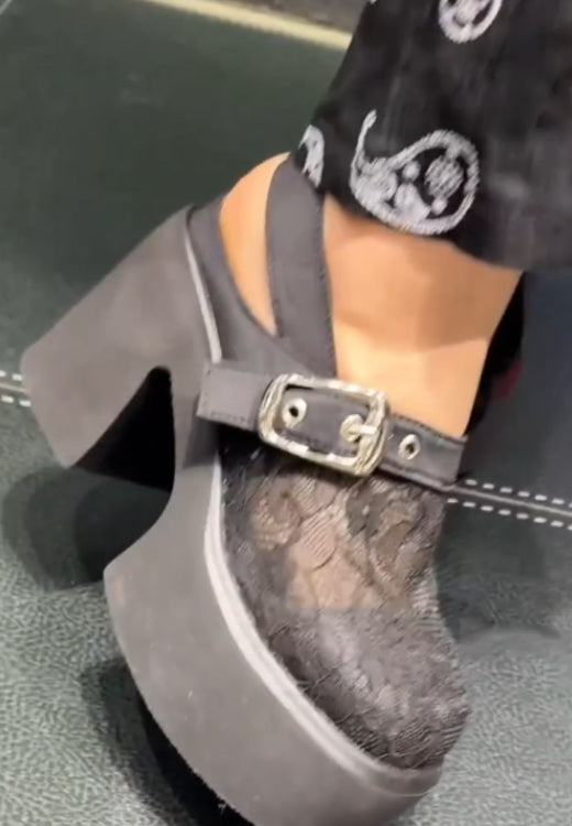 Embroidered mesh breathable leisure wedge shoes
