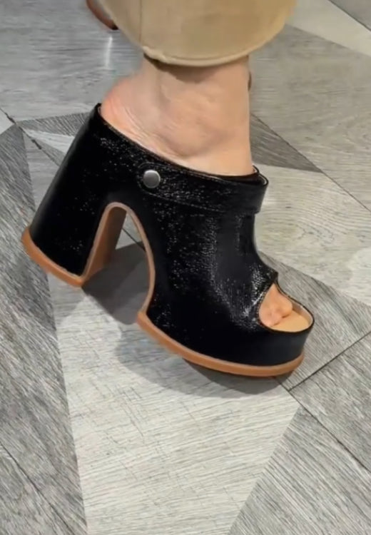 Temperament wearing waterproof platform sandals and slippers/two ways of wearing