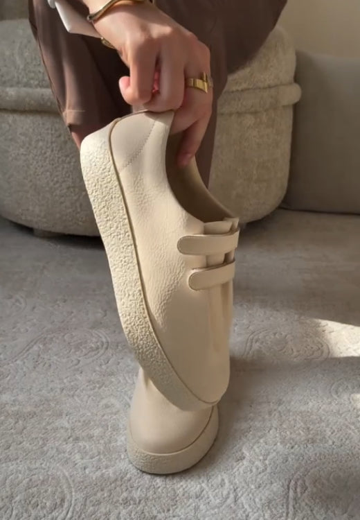 Classic hook and loop solid suede casual shoes