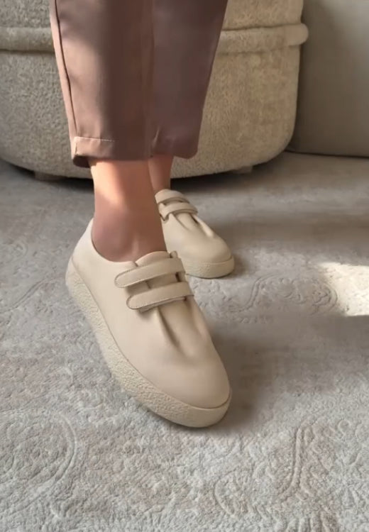 Classic hook and loop solid suede casual shoes