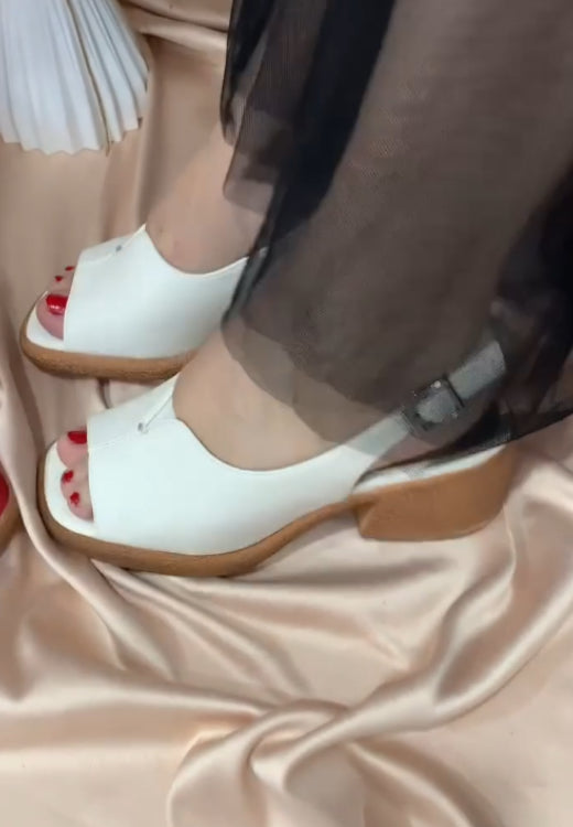 Women's classic solid color leather sandals