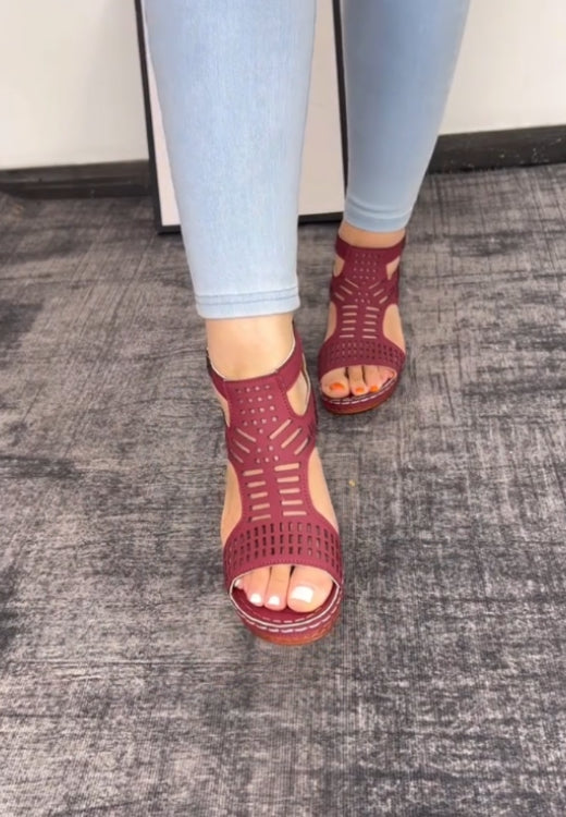Women's Fashionable Plain Color HollowOut Design Block Heel Sandals
