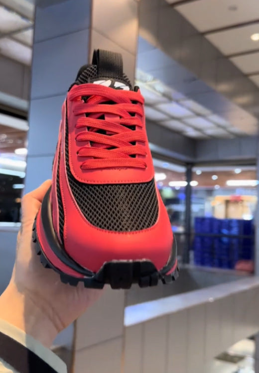 Functional wind red and black color matching casual shoes