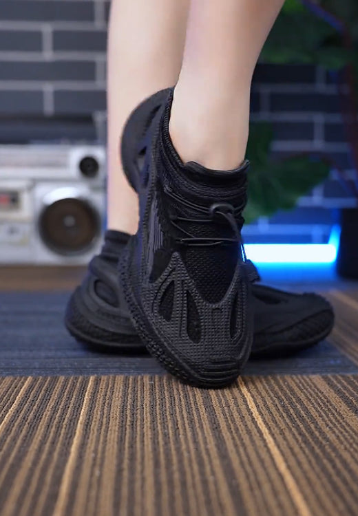 Men's non-slip wear-resistant breathable mesh flying shoes
