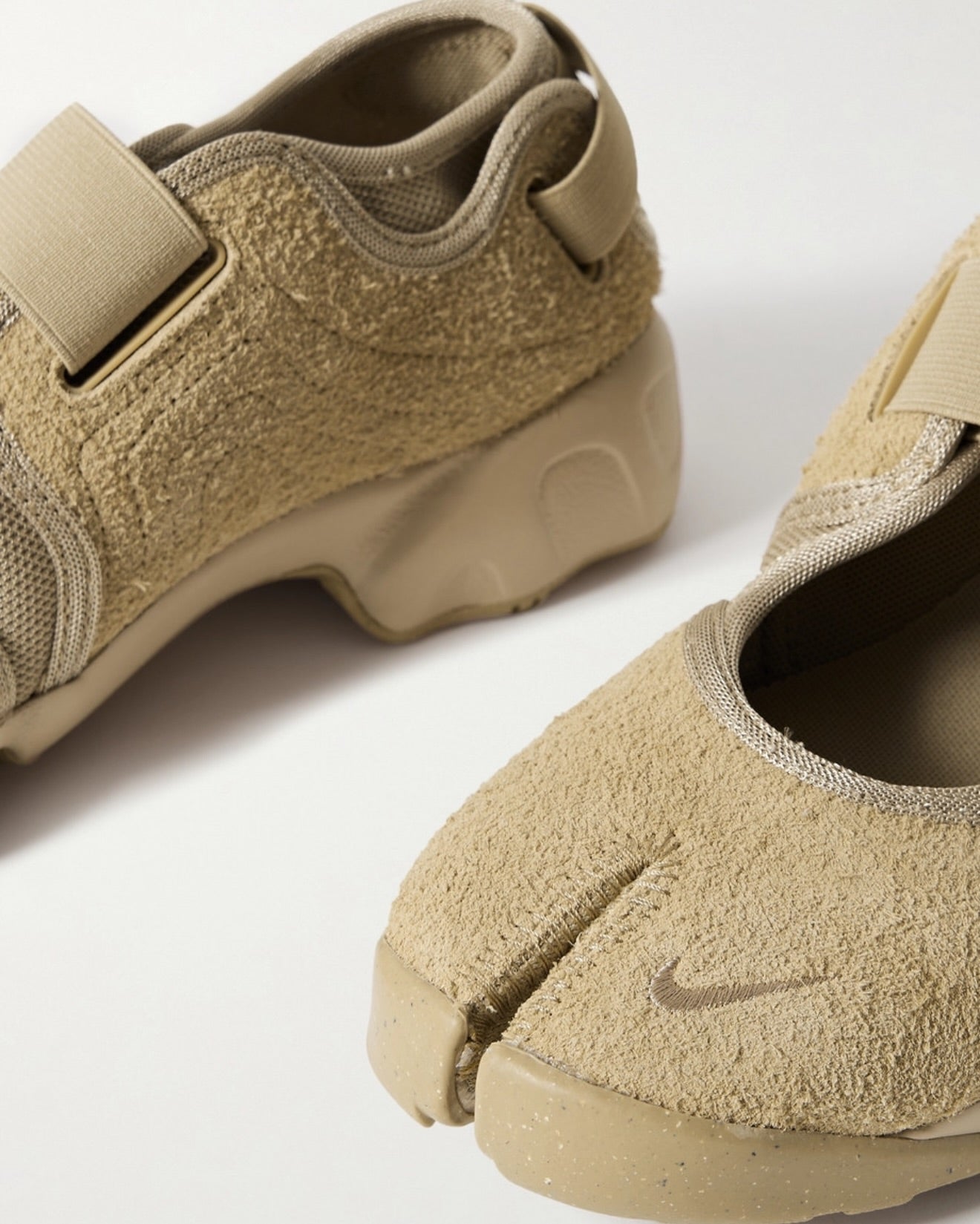 2025 New Women's Fashion Comfortable Casual Shoes