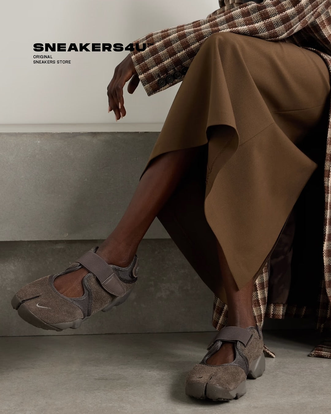 2025 New Women's Fashion Comfortable Casual Shoes