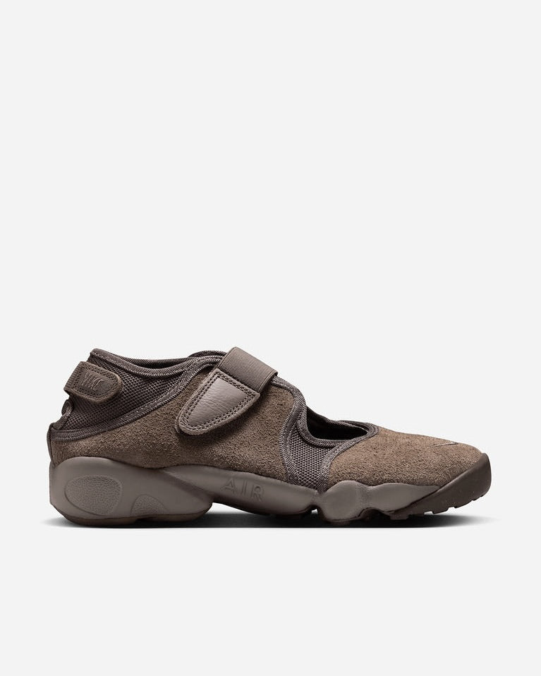 2025 New Women's Fashion Comfortable Casual Shoes
