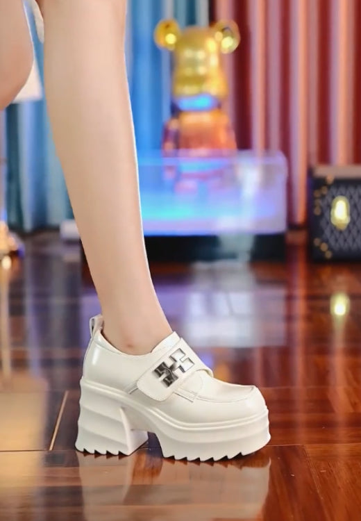 Metal standard serrated sole heightening leather shoes