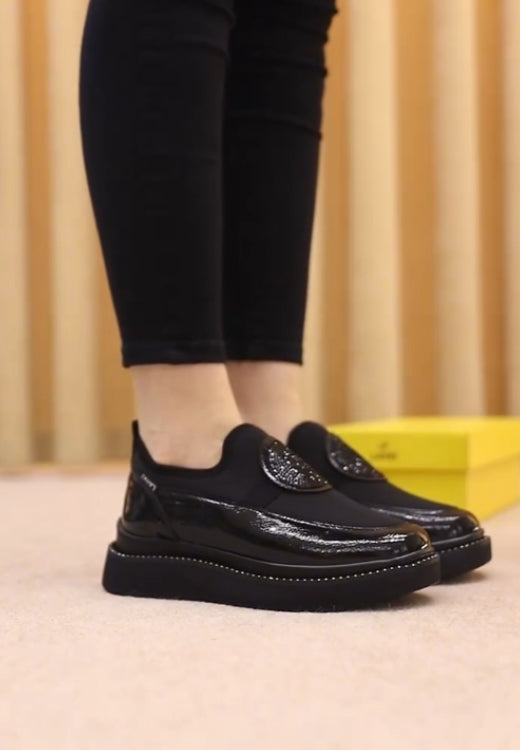 Silver moon patch glossy casual shoes