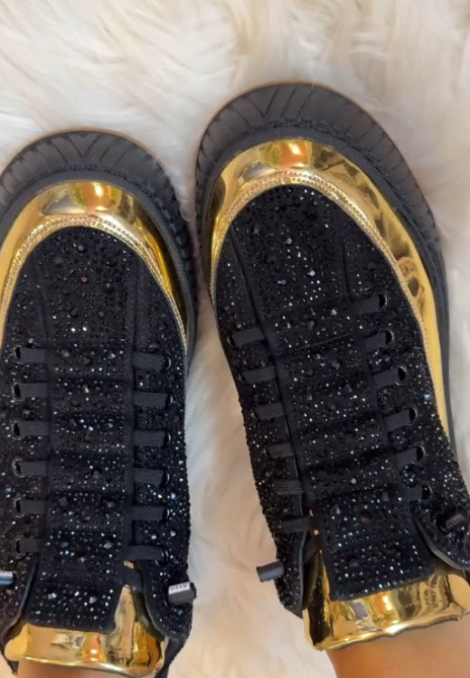 High-quality casual shoes with starry sky and gold leather stitching