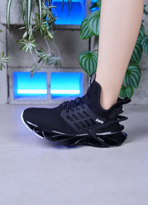 Air-woven breathable blade shoes