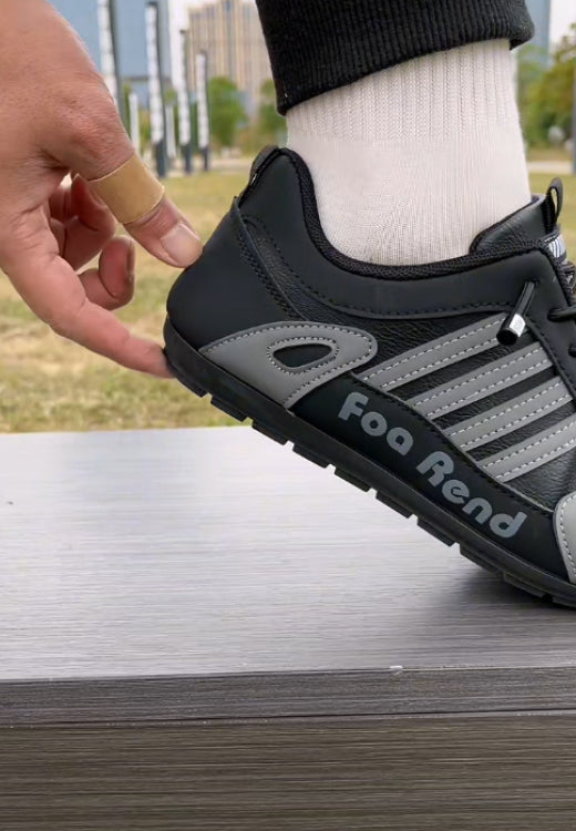 Men's casual shoes with grey letters