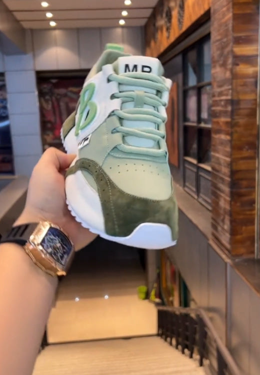 Men's letters green light green stitching to increase casual shoes