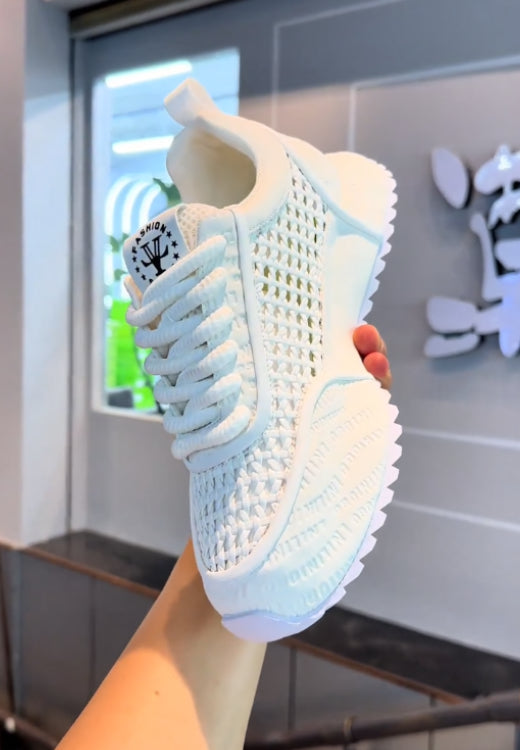 Men's hollow woven breathable casual shoes