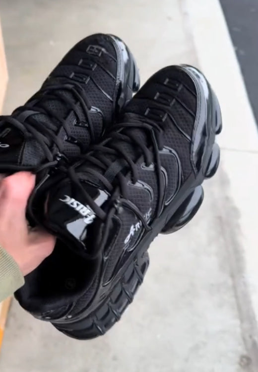 Black air cushion smash-proof and comfortable work shoes