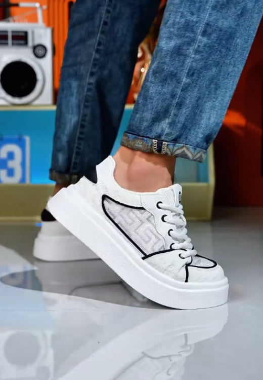 Labyrinth printed casual shoes with high lines